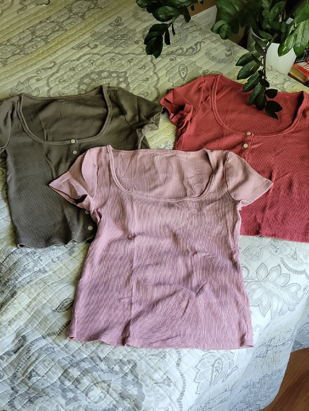 Old Navy T-Shirt Bundle